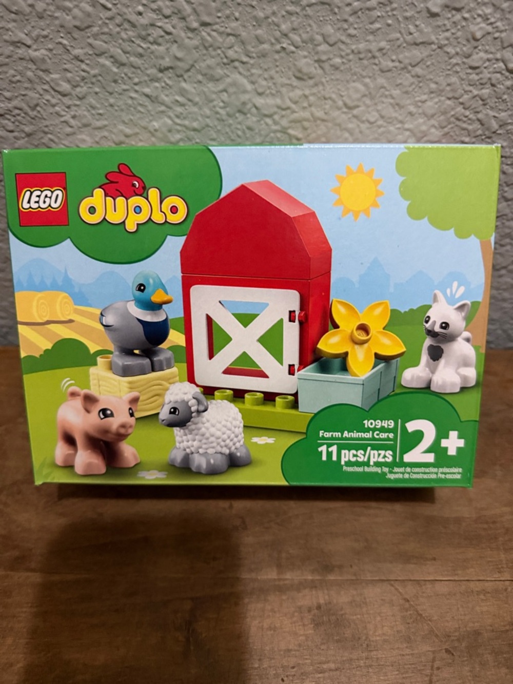 Lego Duplo Farm Animal Care Playset - Red Barn NEW